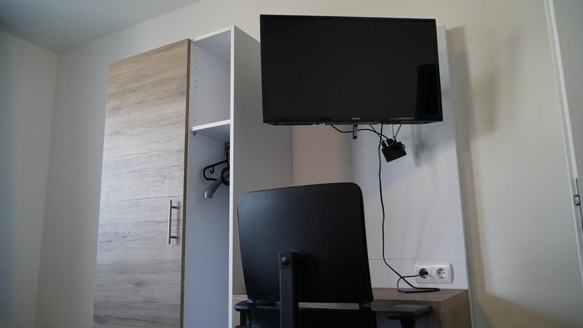 Mk Hostel Oyten - Free Wifi & Parking - 24H Check-In Ngoại thất bức ảnh